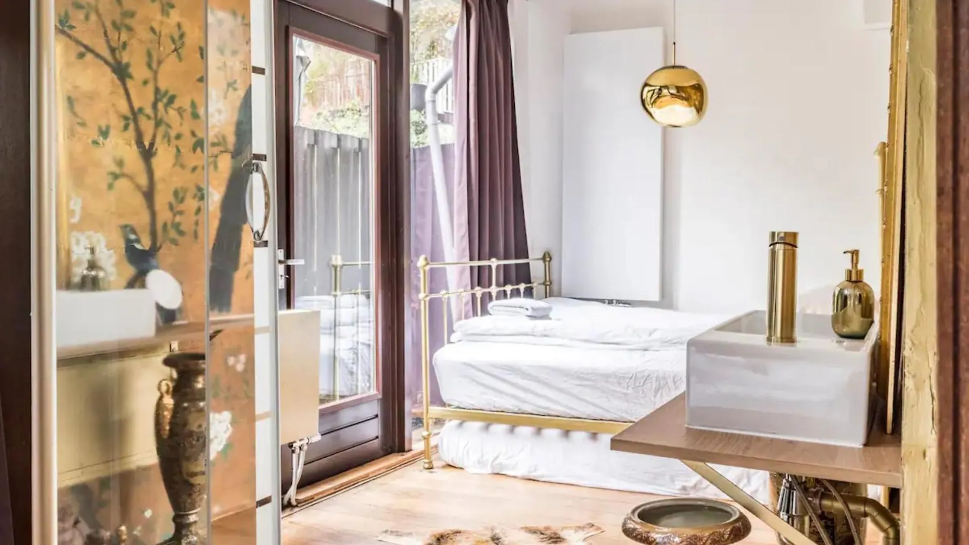 Couette-café Beautiful Apartment With Asian Style Bedroom Near Rai & Center Amsterdam